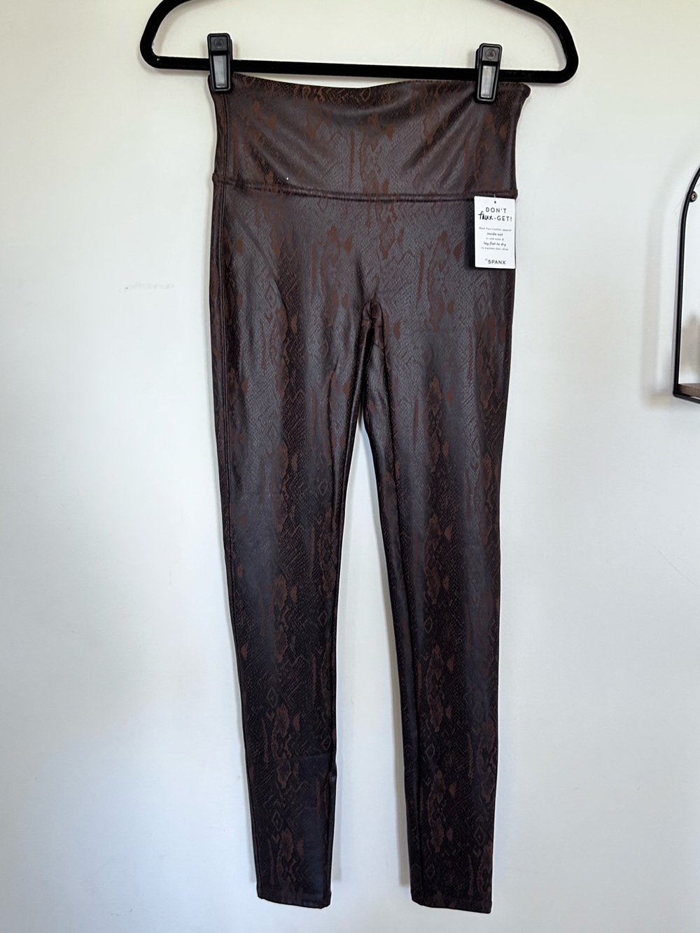 NWT Spanx Brown Faux Leather Snakeskin Leggings Size Medium